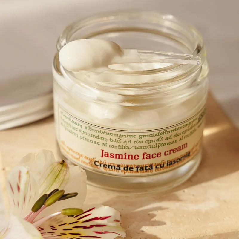 crema-de-fata-naturala-cu-iasomie-fara-parabeni-fara-siliconi-botanicus